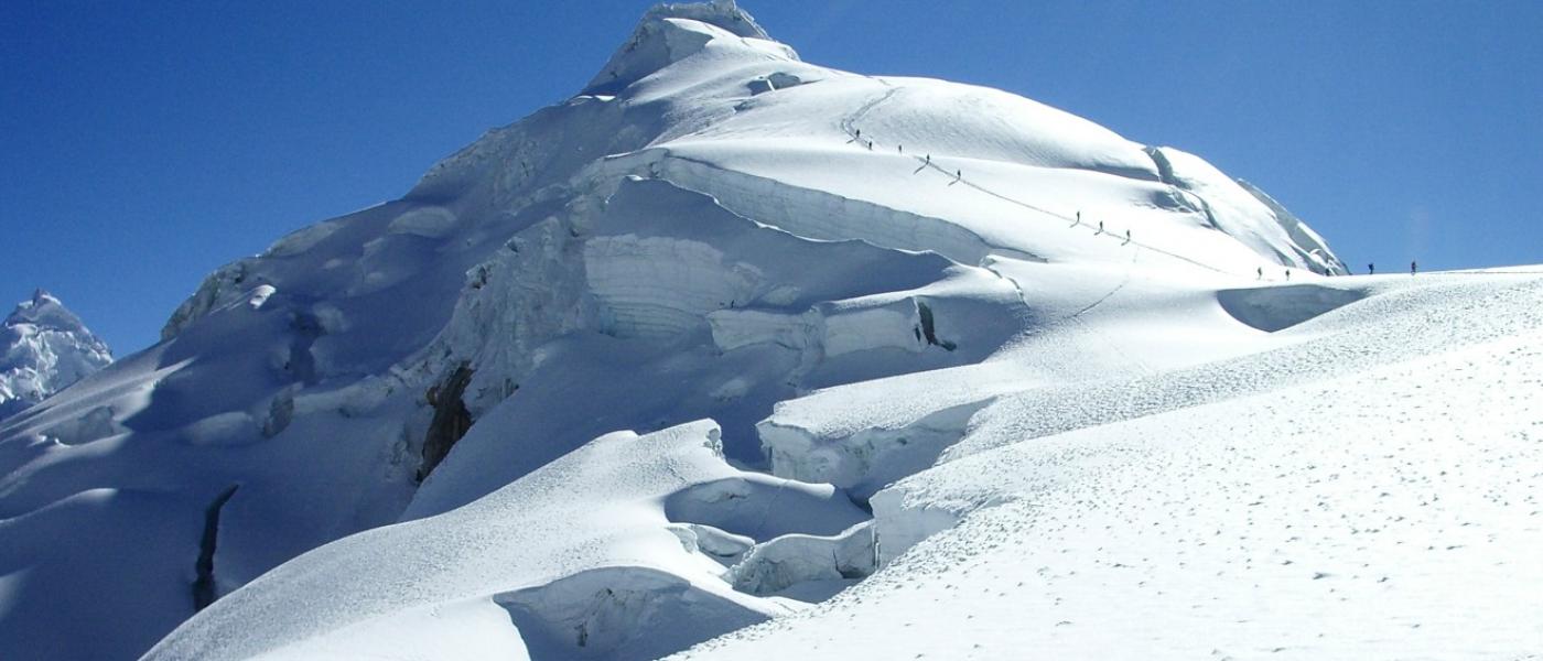 pisco mountain, white mountain climbing, Huaraz, ecology, environment Peru Guides the mountain U.I.A.GM