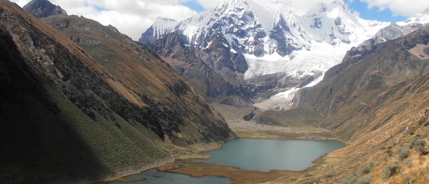 visites classiques de la chaîne de montagnes huayhuas de 8 jours, guides de montagne et trek ancash pérou